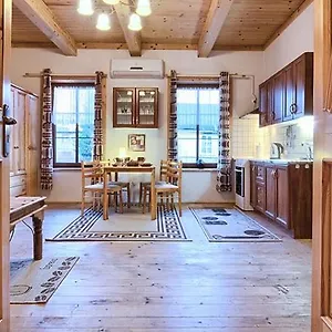 Apartament Willa Konradówka (apartamenty: Dębowy i Klonowy), Zakopane
